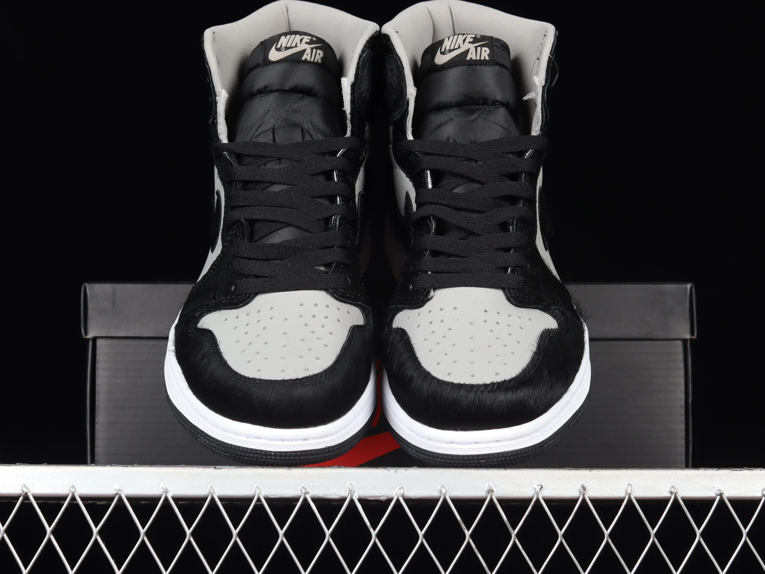 All categories Air Jordan Jordan series basketball shoes Air Jordan 1 High Air Jordan 1 High OG "Twist 2.0" AJ1 Joe 1 Panda 2.0 high-top basketball shoes DZ2523-001